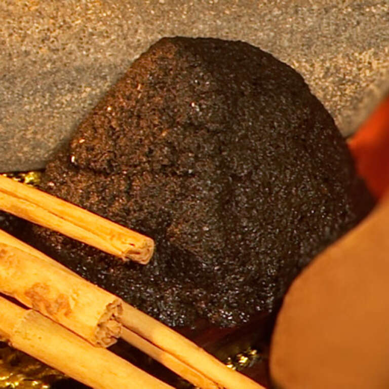 Recado Shell Recado negro - black recado - Recipe | Spice Trekkers